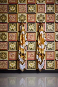 Versace Vliestapete 38704-6 Fliesen Optik Rot Schwarz 14 Versace Vliestapete 38704-6 Fliesen Optik Rot Schwarz -A.S. Creation Verkäufe Vliestapete 38704 6 Fliesen Optik Rot Schwarz VERSACE Home Tapete 63213747 2